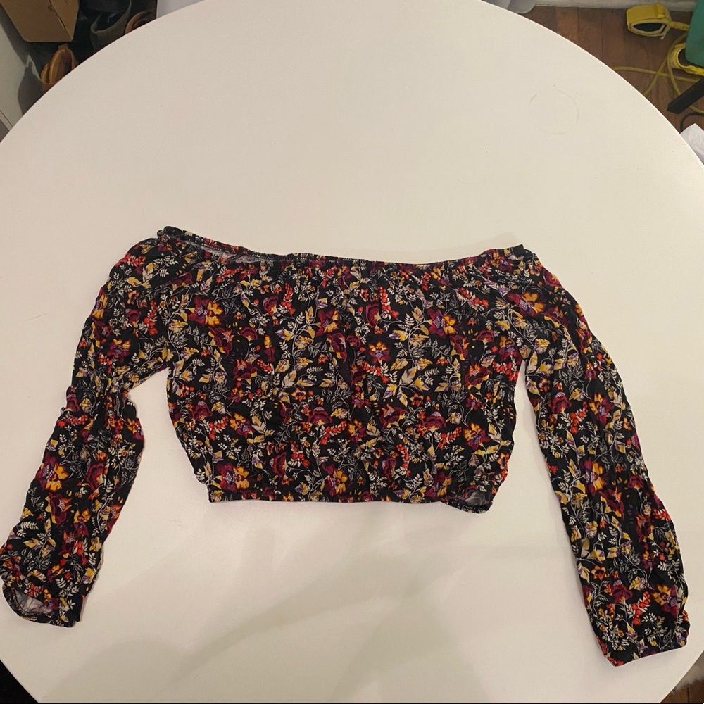 H&M floral long sleeve crop top
